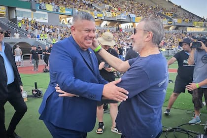 "Hay un mal manejo de la comunicación por parte de los dirigentes de la AFA…", acepta Vila, que respeta y defiende a Chiqui Tapia