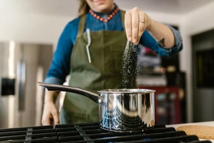 Hay una serie de mitos alrededor de cómo cocinar la pasta