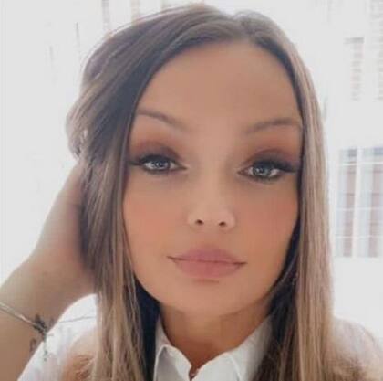 Hayley Tompson murió repentinamente tras abrir regalos de cumpleaños