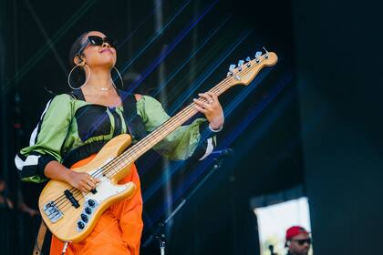 H.E.R., una de las revelaciones del primer día del festival en Chicago