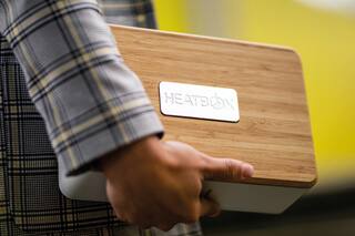 CES 2020: Esta lunchera calienta tu comida y te carga el celular al mismo tiempo