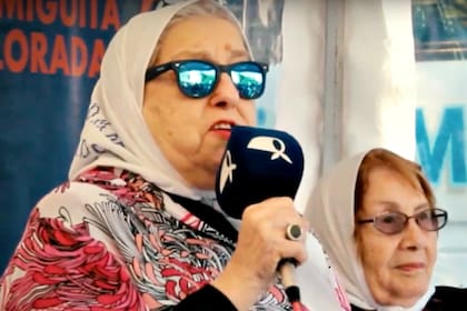 La presidenta de la Asociación Madres de Plaza de Mayo, Hebe de Bonafini, denunció haber recibido amenazas de muerte durante la madrugada de este sábado