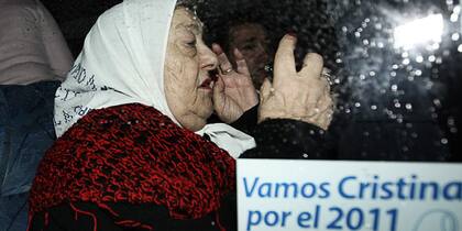 Hebe de Bonafini, ayer, durente un acto en Plaza de Mayo
