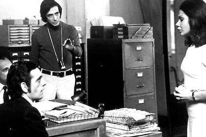 Héctor Alterio, el director Sergio Renán, Ana María Picchio y Antonio Gasalla durante el rodaje de la película
