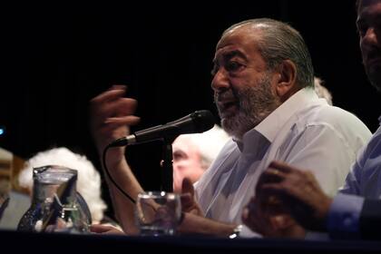 Héctor Daer, titular de la CGT, en la convocatoria de la Iglesia