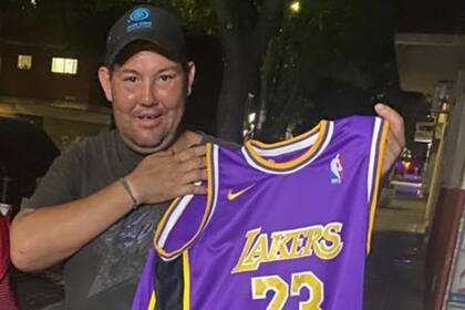 Hëctor, el hombre fue encontrado sin vida en una calle de Villa Crespo