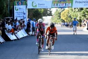 Héctor Lucero ganó la segunda etapa y Sebastián Trillini domina la Doble Bragado