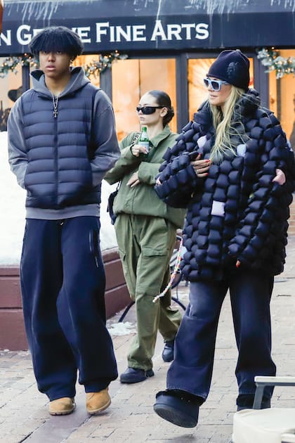 Heidi Klum con sus hijos Johan Samuel –a quien tuvo con el cantante Seal– y Leni fruto de su affaire con Flavio Briatore y que luego adoptaría el músico británico–.