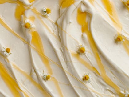 Helado de miel y manzanilla, un clásico en la carta de primavera de Obrador Florida.