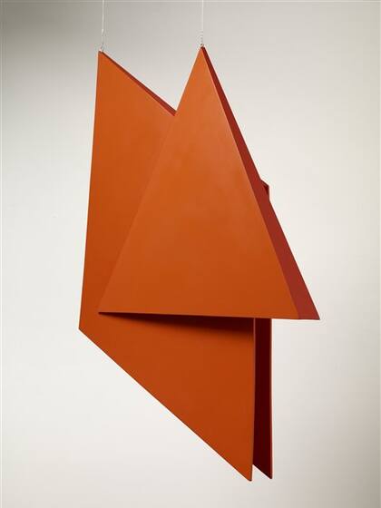 Hélio Oiticica: Relevo espacial 3, escultura en madera creada por el artista brasileño en 1959, integra The Illusive Eye