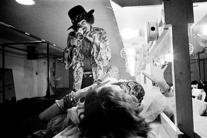 Hendrix filma a Joplin en el backstage de Winterland, en San Francisco, en 1968; fueron buenos amigos