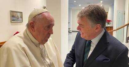 Henrique Cymerman junto al papa Francisco