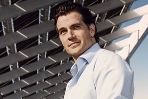 Cavill sorprendió al revelar que es papá de una niña