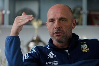 Selecciones juveniles: la despedida de Hermes Desio y rumores de reemplazo