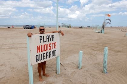 Hernán Buono, presidente de Apanna (Asociación para el Nudismo Naturista Argentino)