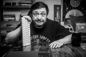 Hernán Casciari, autor del relato "Canelones", que desató un escándalo educativo, mediático y judicial en San Juan