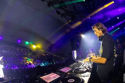 Hernán Cattáneo en Parador 12 de Jureré, Florianópolis