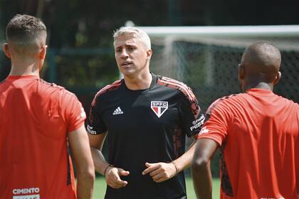 Hernán Crespo durante el entrenamiento del San Pablo el 1 de marzo de 2021 2