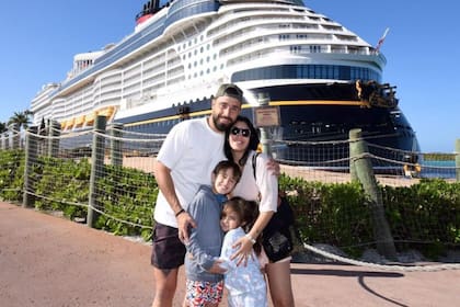 Hernán Galíndez, en un viaje familiar, con su mujer argentina y sus hijos ecuatorianos