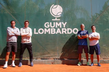 Hernán Gumy en El Abierto, junto a Alejandro Lombardo, Esteban Pérez y Sebastián Morelli, a cargo de la academia