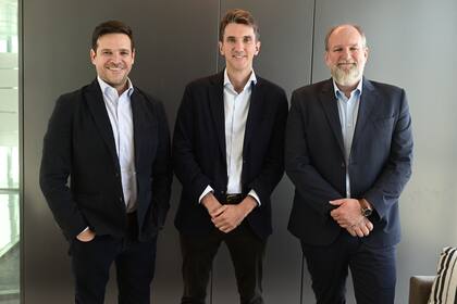 Hernán Jordán, director Comercial de BBVA en Argentina; Roberto Albaladejo, responsable de BBVA Spark, y Juan Kindt, director de Desarrollo de BBVA en Argentina.
