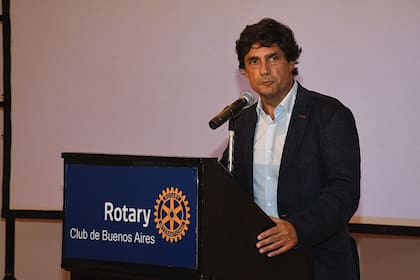 Hernán Lacunza, durante un almuerzo organizado por el Rotary Club: "Es equilibrio fiscal. No sobra nada. No cometamos el error de bajar impuestos sin bajar el gasto, porque fue un error que se pagó en 2018″