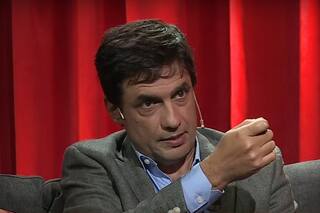 Lacunza descartó una recuperación económica en "V": "No va a suceder"