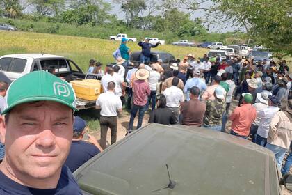 Hernán Torre durante una de sus charlas a campo