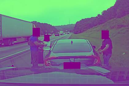 Hernández fue detenida en una carretera del estado y los agentes la llevaron a un centro de detención