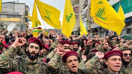 Hezbollah es una poderosa milicia con enorme influencia dentro de Líbano, y tiene representantes en el parlamento y el gobierno del país.