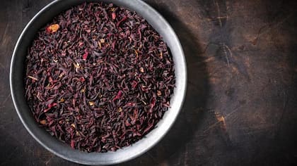 Hibiscus es un género de unas 150 especies aceptadas, de las más de 1000 descritas, de la familia Malvaceae
Foto: iStock