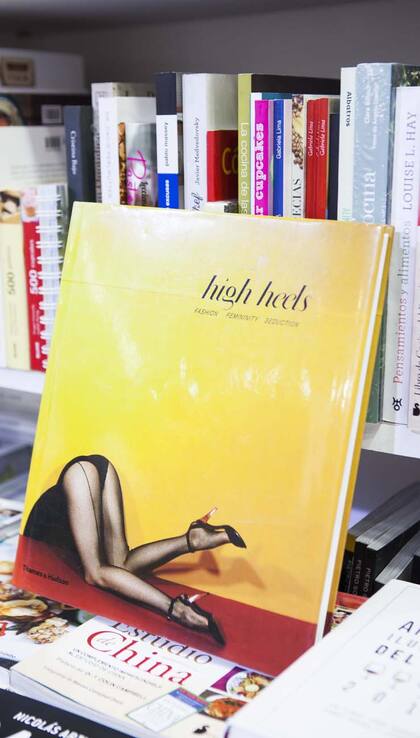 High Heels, Fashion, Femenity, Seduction