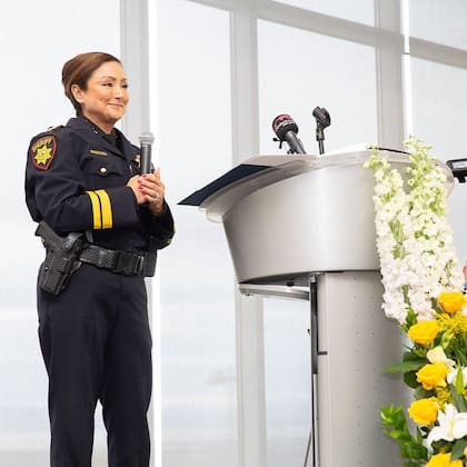 Hija de inmigrantes nicaragüenses y mexicanos, Corpus pasó de trabajar limpiando palcos en el Candlestick Park a hacer historia en 2022