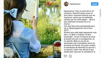 @hijadeatenea, premiada en la Feria del Libro