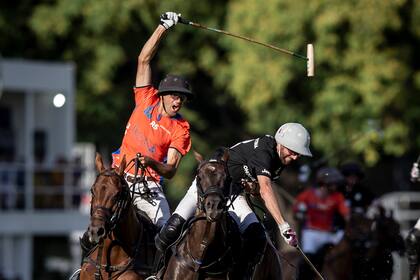 Hilario Ulloa se fue de Las Monjitas a Ellerstina, Pablo Pieres dejó este para pasar a La Natividad y eso sacudió el mapa de la Triple Corona 2020.