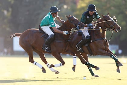 Hilario Ulloa se le va a Facundo Pieres, al que le está costando jugar como back