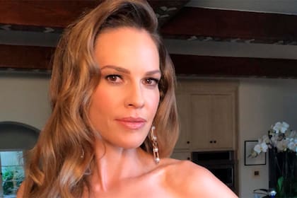 Hilary Swank vivió varias semanas como hombre para encarnar a su personaje transgénero en el film Los muchachos no lloran