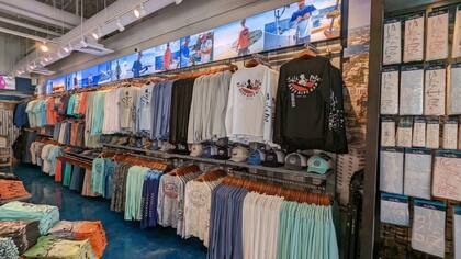 Hilco, junto con Iconix International, adquirió la línea de ropa Salt Life tras la declaración de bancarrota de Delta Apparel Inc., el anterior propietario, (Imagen de Salt Life)