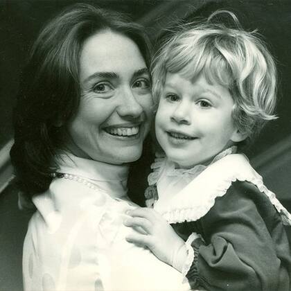 Hillary Clinton con su única hija, Chelsea