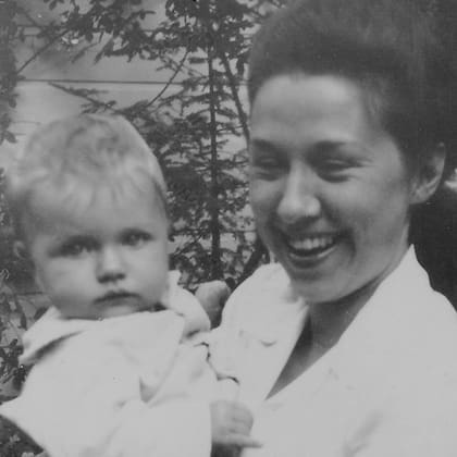 Hillary Clinton, junto a su madre, Dorothy