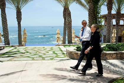 Hillary Clinton y Barack Obama en Los Cabos durante la cumbre del G20, en 2012