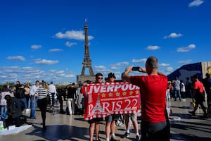 Miles de hinchas del Liverpool entonaron un clásico argentino en la previa de la final de la Champions