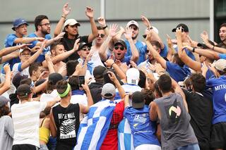 ¿Melbourne o Atenas? El Abierto de Australia vibra con la hinchada más ruidosa