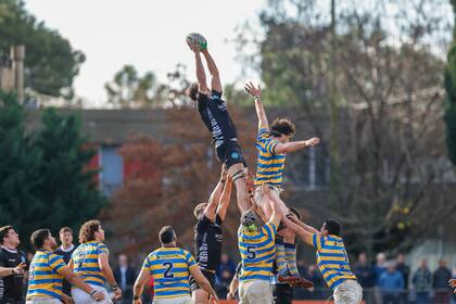 Hindú, que venía en baja, se dio el lujo de vencer al CASI, que llegaba a Don Torcuato como escolta del líder, Belgrano