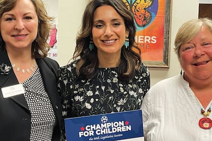 Hinojosa es una gran defensora de la educación pública