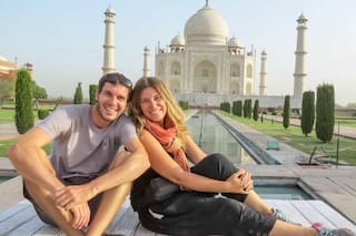 Fue a su casamiento, eran mejores amigos pero un mensaje de texto anónimo lo hizo dudar