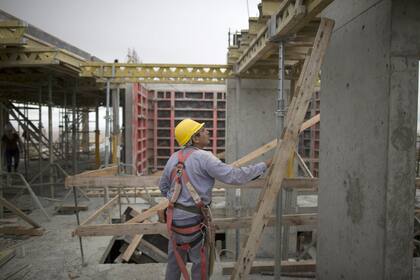 Históricamente, la construcción es uno de los sectores con mayores índices de informalidad