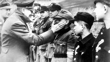 Hitler fue visto por última vez el 21 de abril de 1945, en Berlín