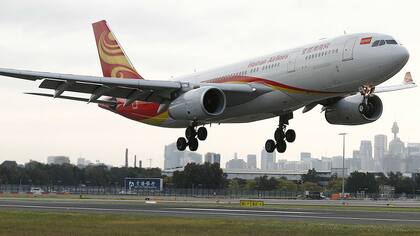 HNA Group, además de comprar hoteles, controla Hainan Airlines, la cuarta mayor aerolínea en el mercado interno de China.