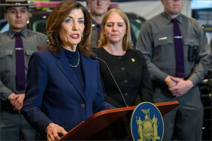 Hochul anunció la iniciativa AI Prep para ayudar a los estudiantes que en un futuro entrarán al mercado laboral de Nueva York